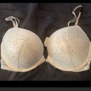 Victoria’s Secret bra